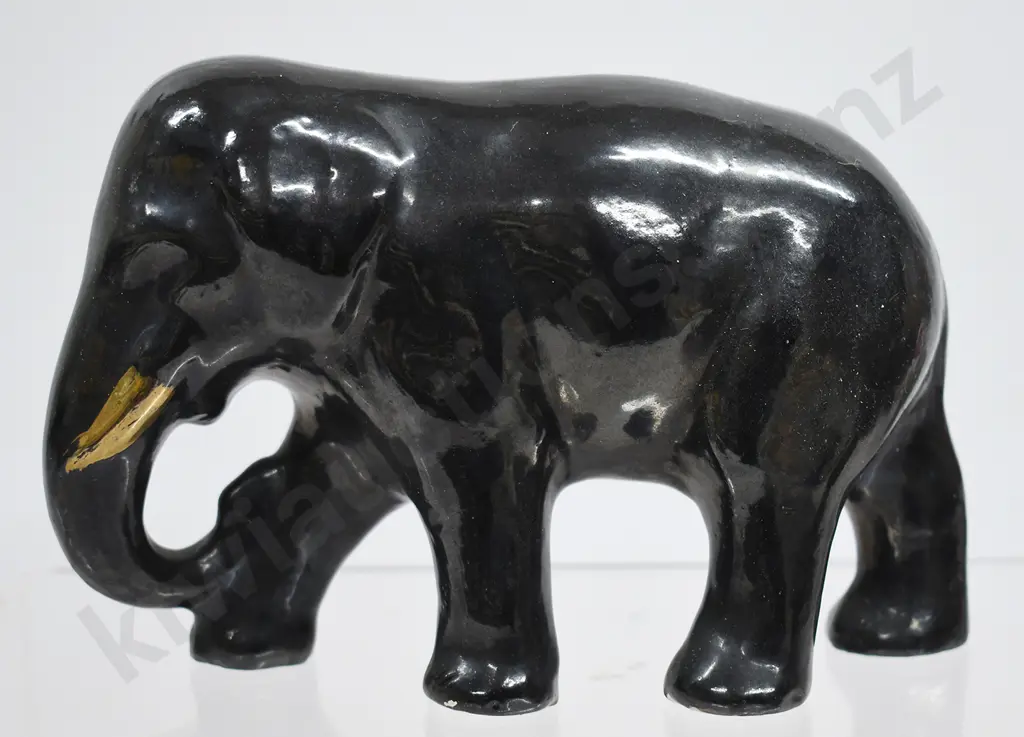 POTTERY ELEPHANTS Image 1++