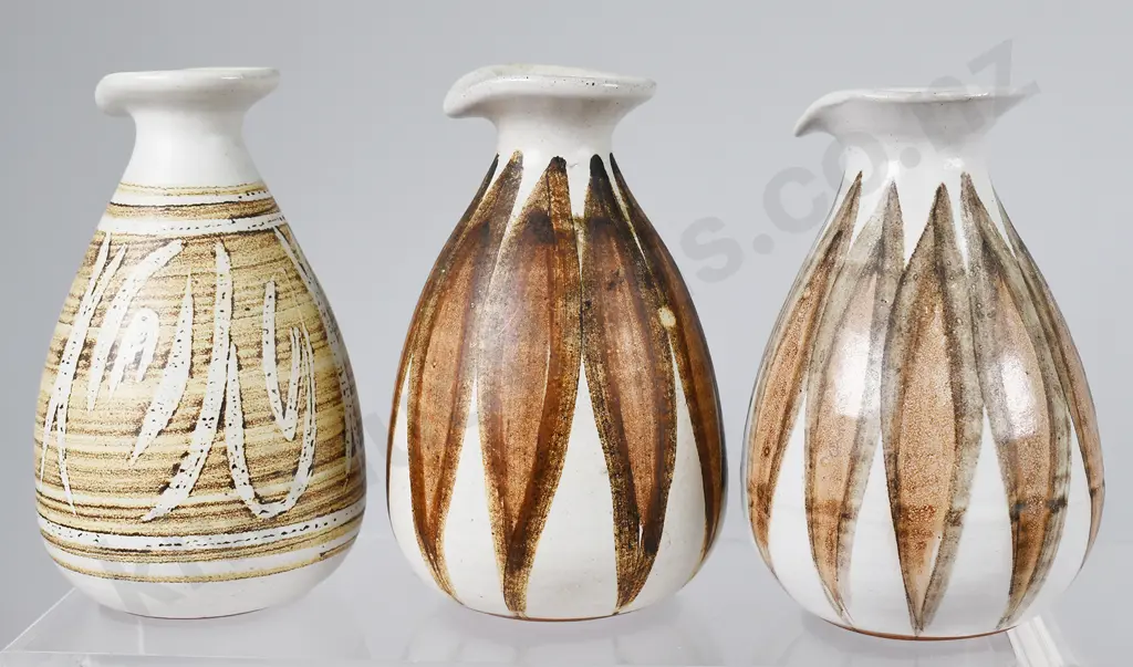 HANMER POTTERY MIXTURE Image 1++