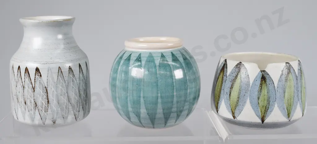 HANMER POTTERY MIXTURE Image 1++
