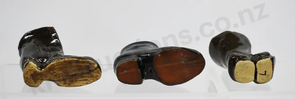POTTERY SHOE COLLECTION Image 1++