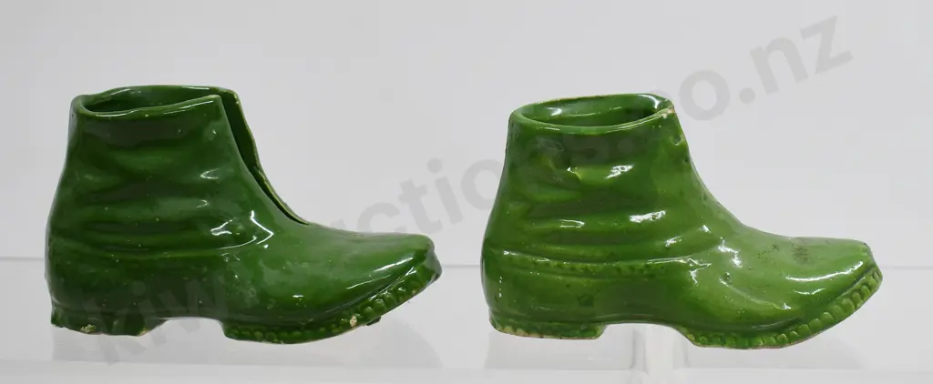 POTTERY SHOE COLLECTION Image 1++