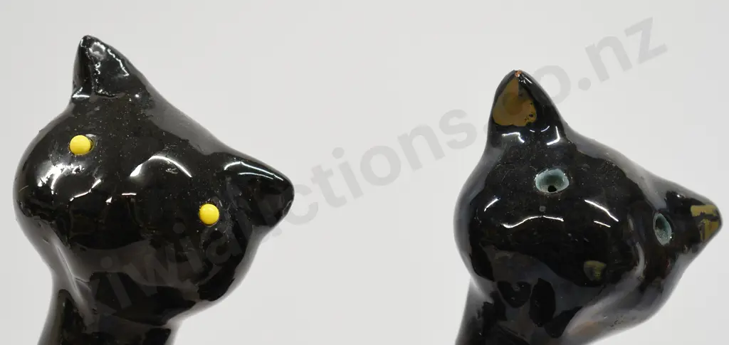 BLACK POTTERY CAT COLLECTION Image 1++