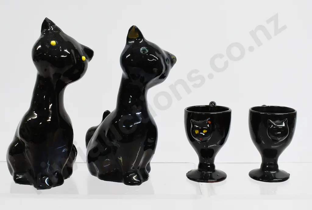 BLACK POTTERY CAT COLLECTION Image 1++