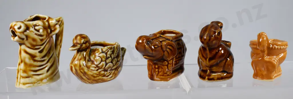 POTTERY ANIMAL COLLECTION Image 1++