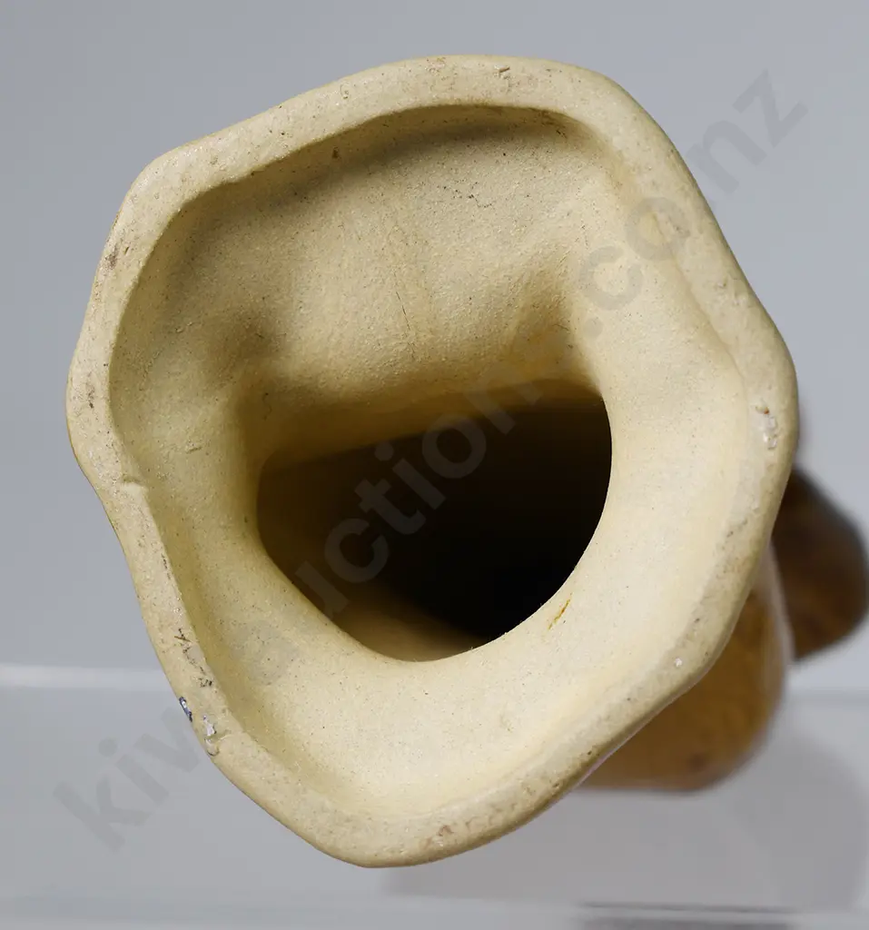 BENHAR & OTHER POTTERY ASSORTMENT Image 1++