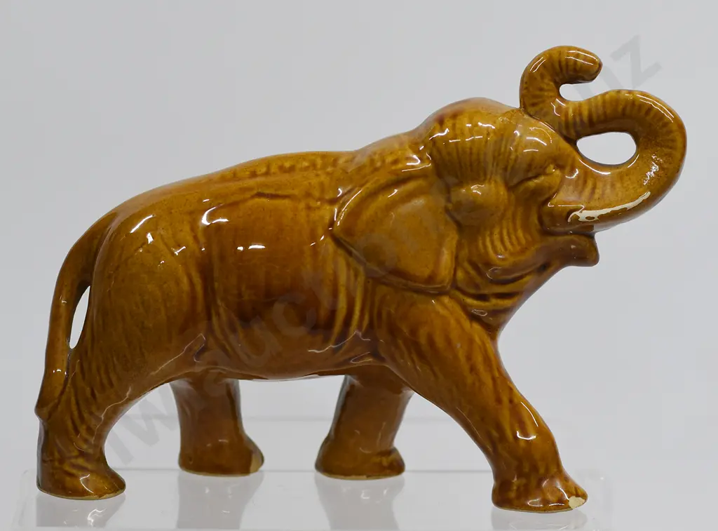 BENHAR LARGE TAN ELEPHANT Image 1++