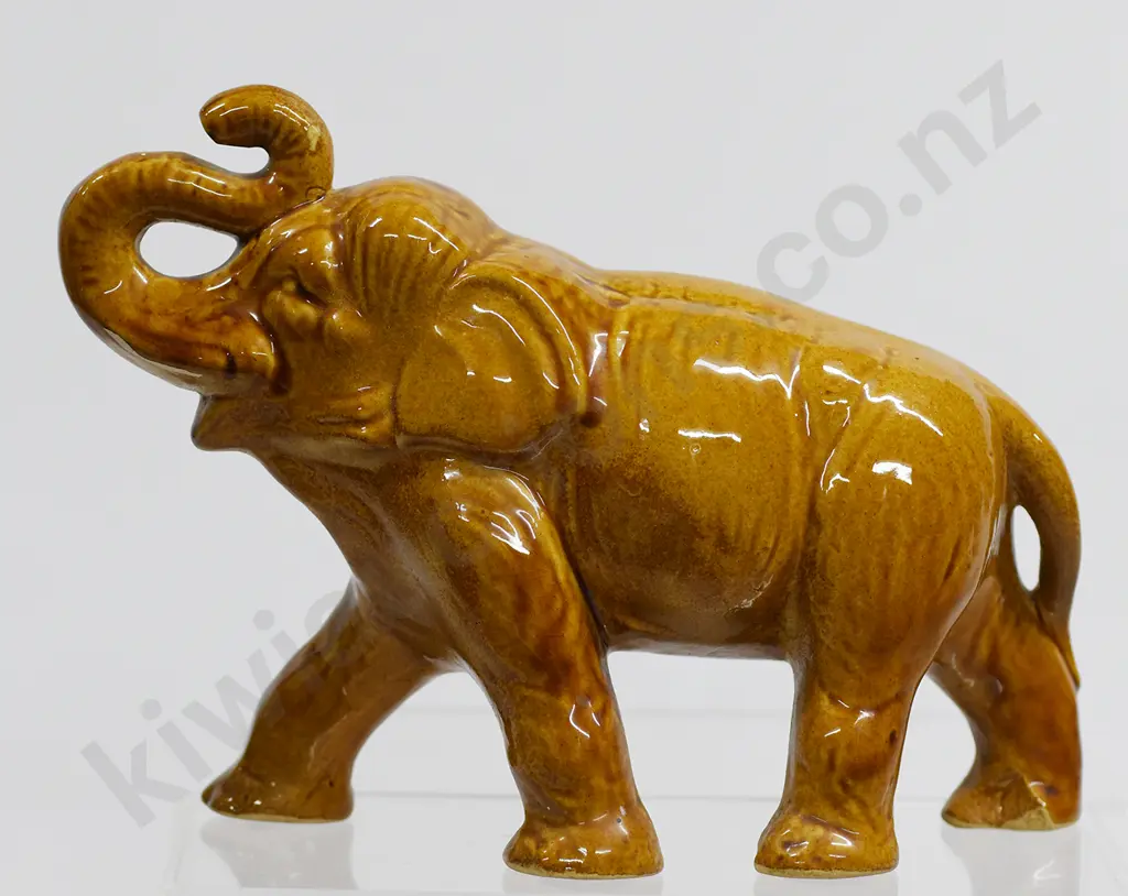 BENHAR LARGE TAN ELEPHANT Image 1++