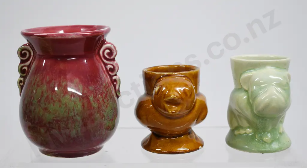 CROWN LYNN MINI VASE & EGG CUPS Image 1++