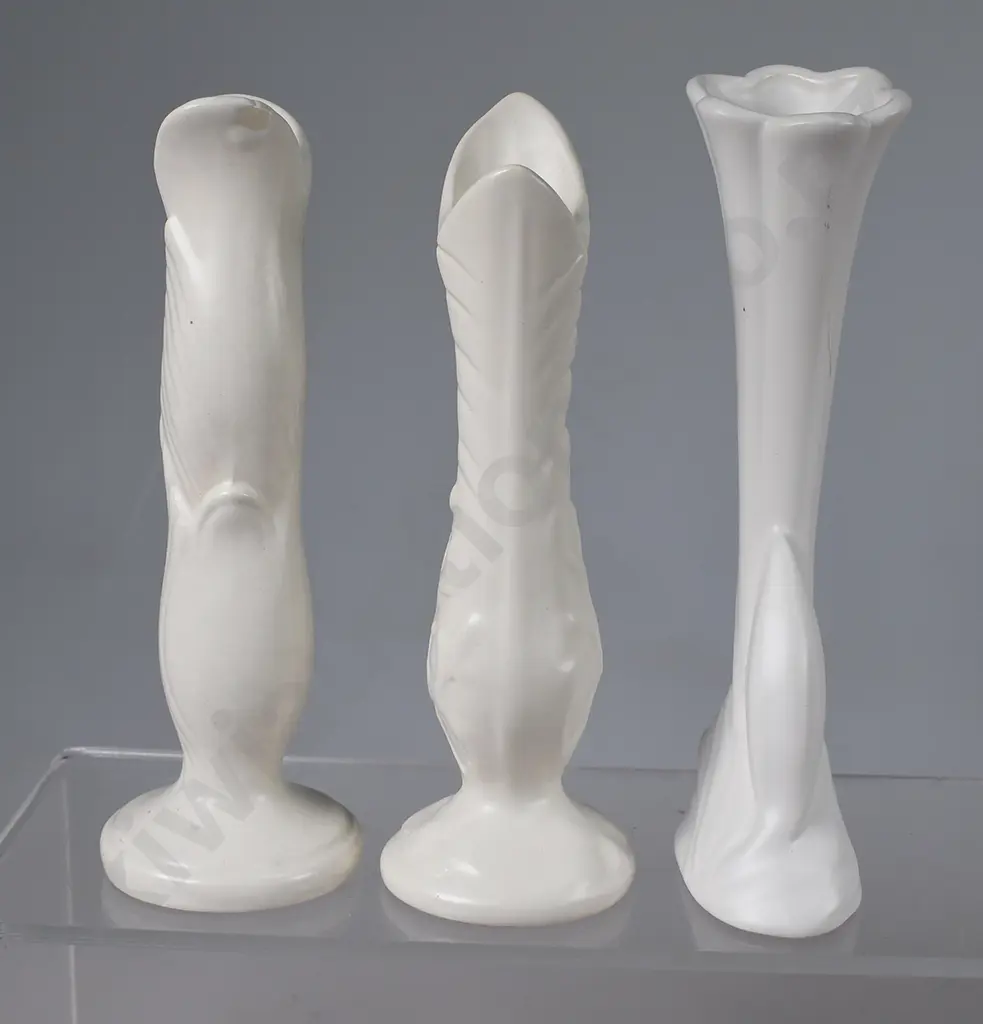 CROWN LYNN WHITE GLAZE INDIVIDUAL BUD VASES Image 1++