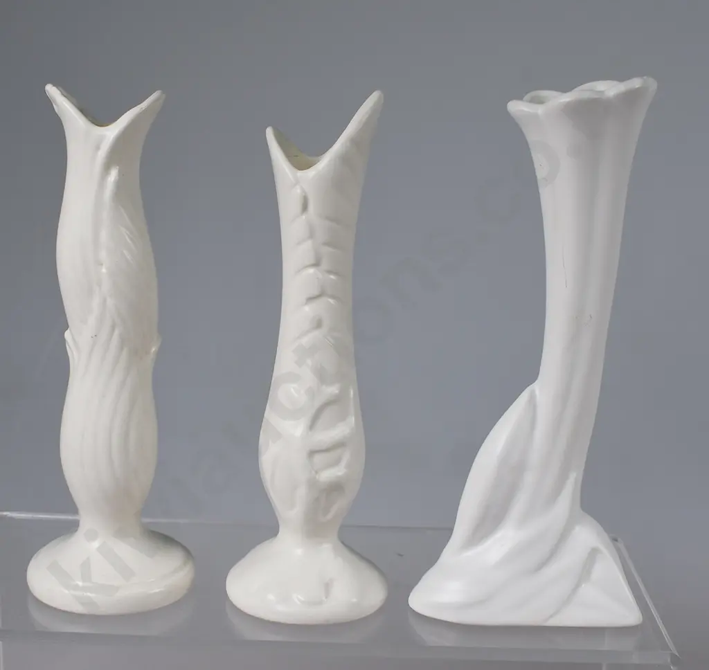 CROWN LYNN WHITE GLAZE INDIVIDUAL BUD VASES Image 1++