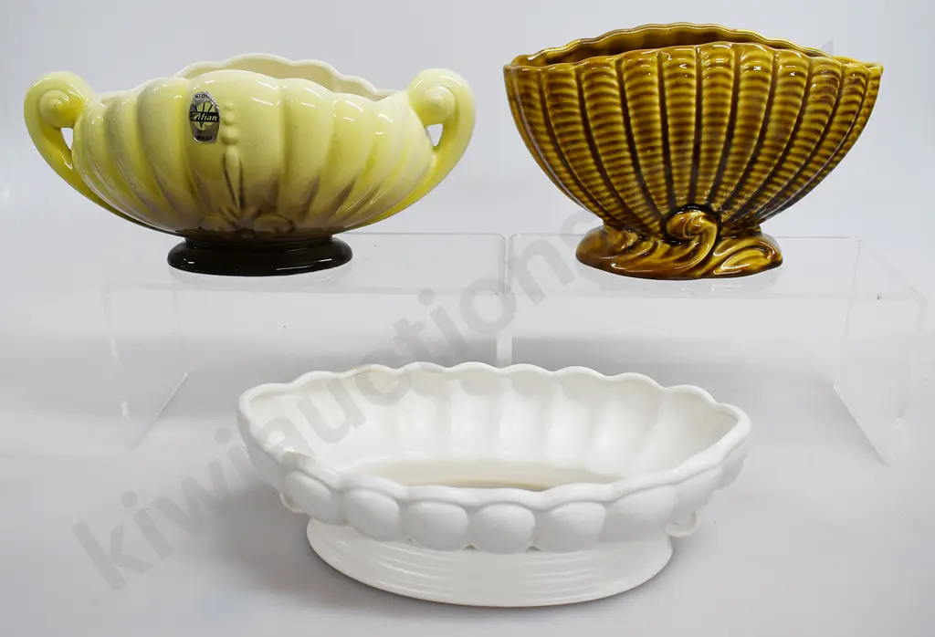 TITIAN MANTLE VASES Image 1++