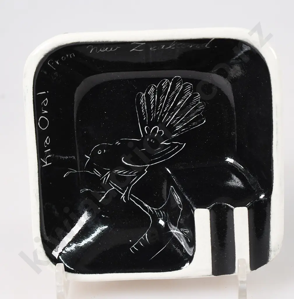 TITIAN FANTAIL ASHTRAY Image 1++