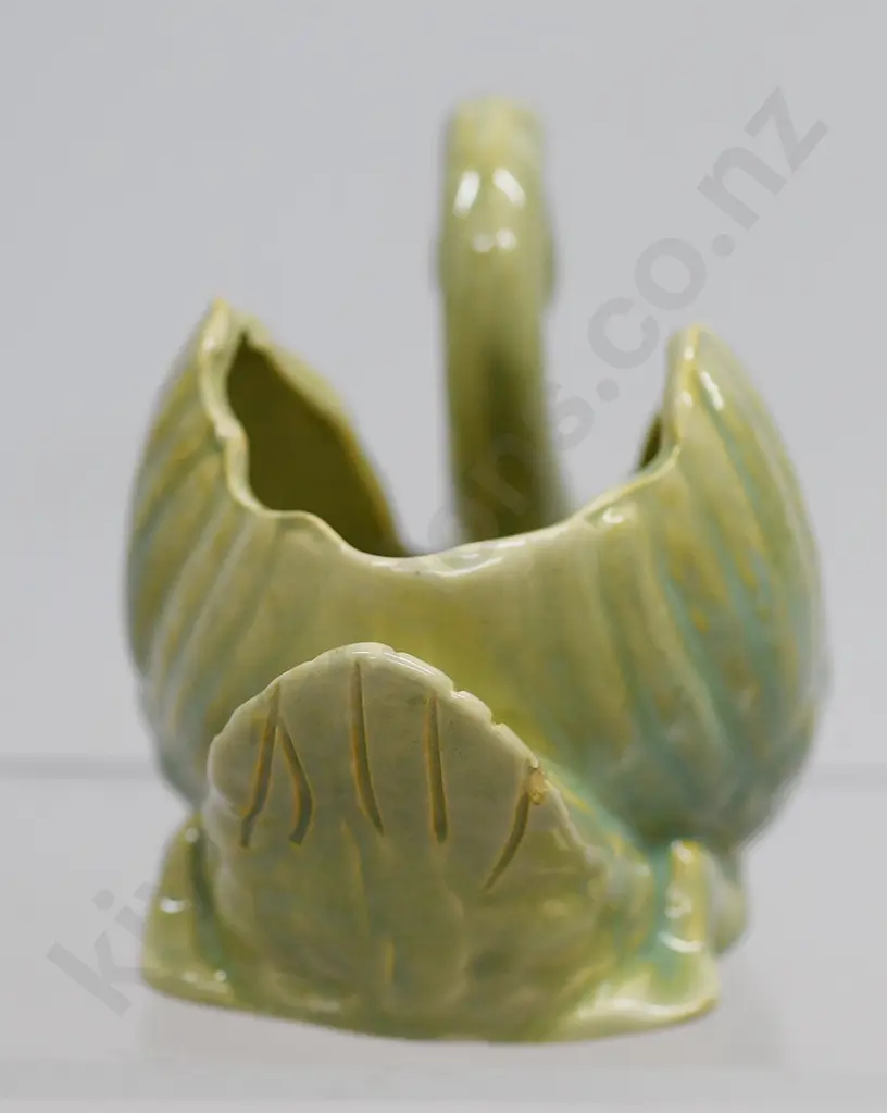 CROWN LYNN AMBRICO TRICKLE GLAZED SMALL SIZE SWAN Image 1++