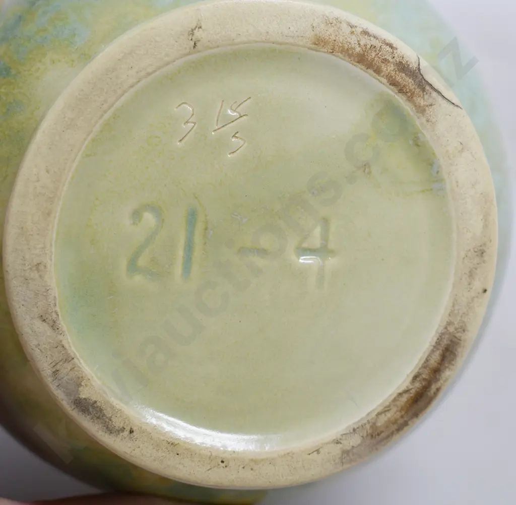 CROWN LYNN AMBRICO VASES NUMBER 21 Image 1++