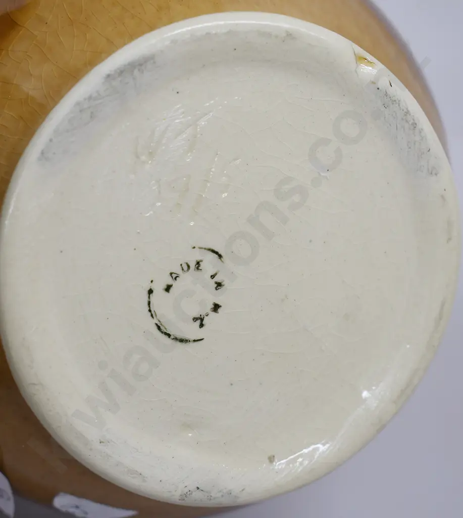 CROWN LYNN AMBRICO VASES NUMBER 21 Image 1++