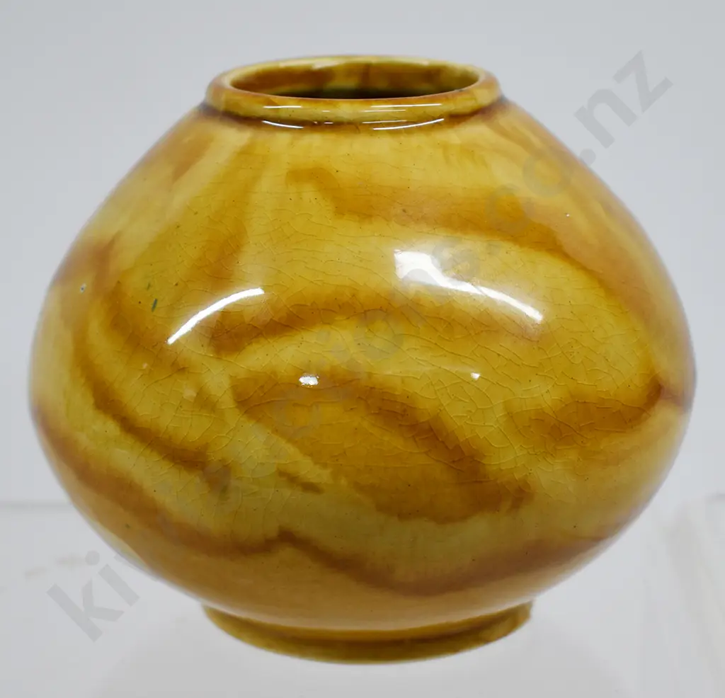 CROWN LYNN AMBRICO VASES NUMBER 31, 22, 38 Image 1++