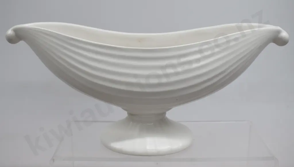CROWN LYNN BAMBOO BOAT VASE NUMBER 615 Image 1++