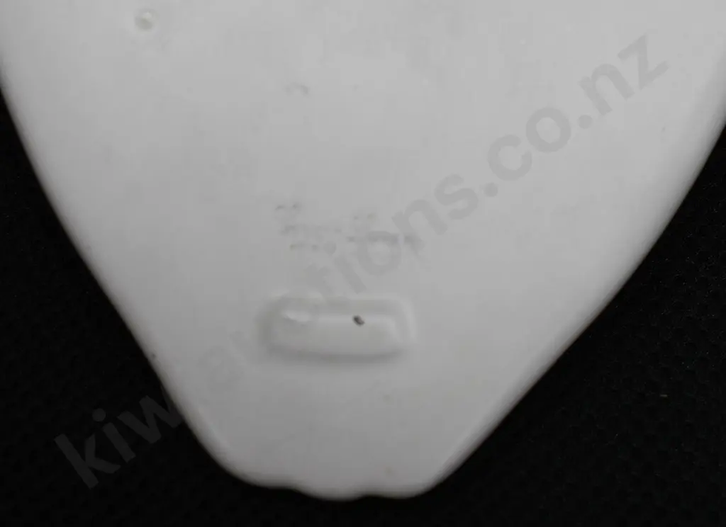 CROWN LYNN WALL POCKET, 109 Image 1++
