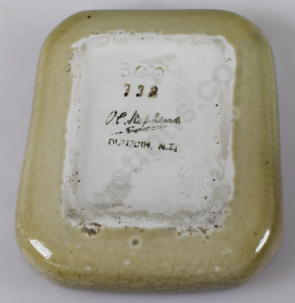 O C STEPHENS DUNEDIN DECORATED DISHES Image 1++