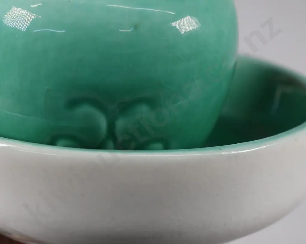 O C STEPHENS DUNEDIN GREEN VASES Image 1++