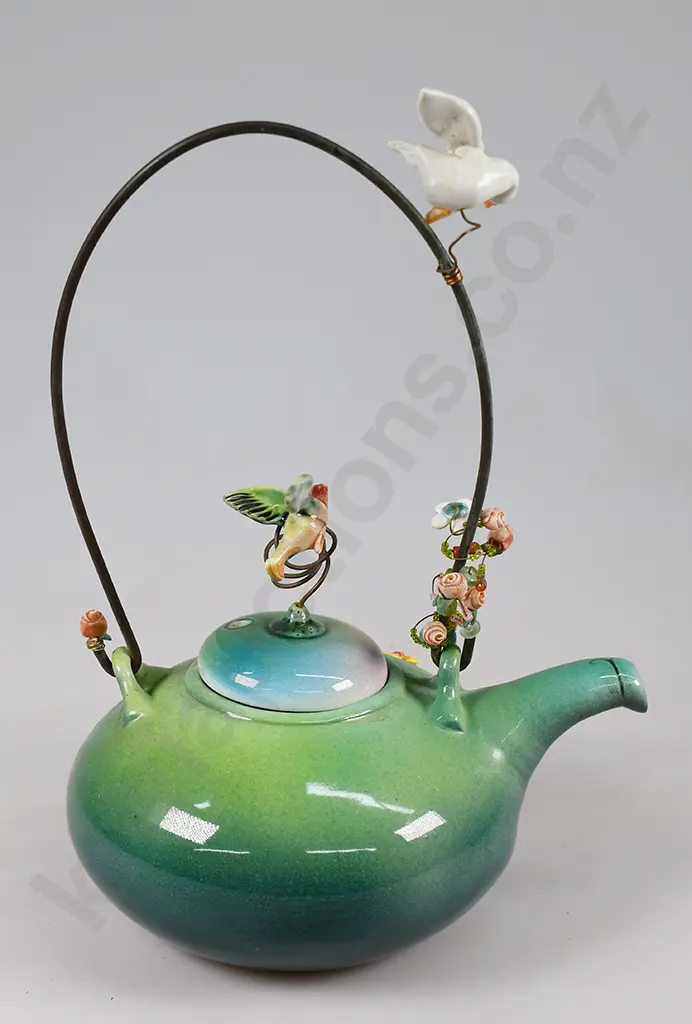 MARION MEWBURN TEAPOT Image 1++