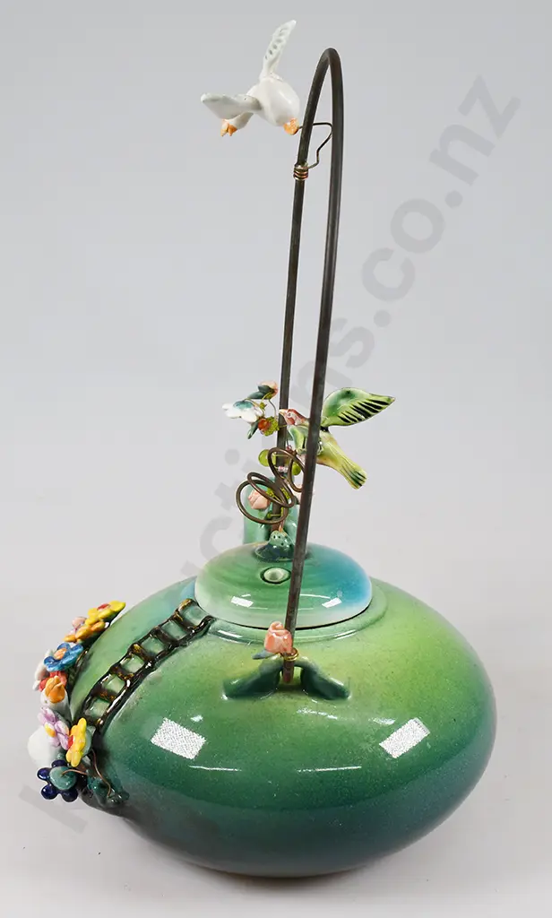 MARION MEWBURN TEAPOT Image 1++