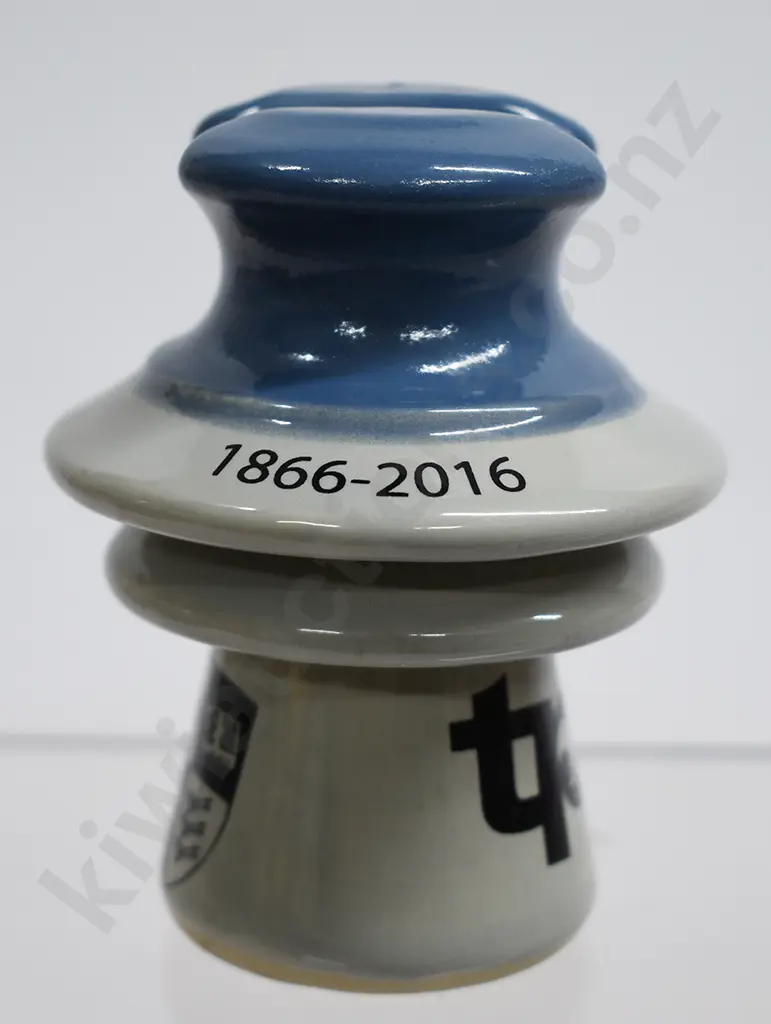 TEMUKA SCHOOLS NZ INSULATORS ADVERTISING INSULATOR Image 1++