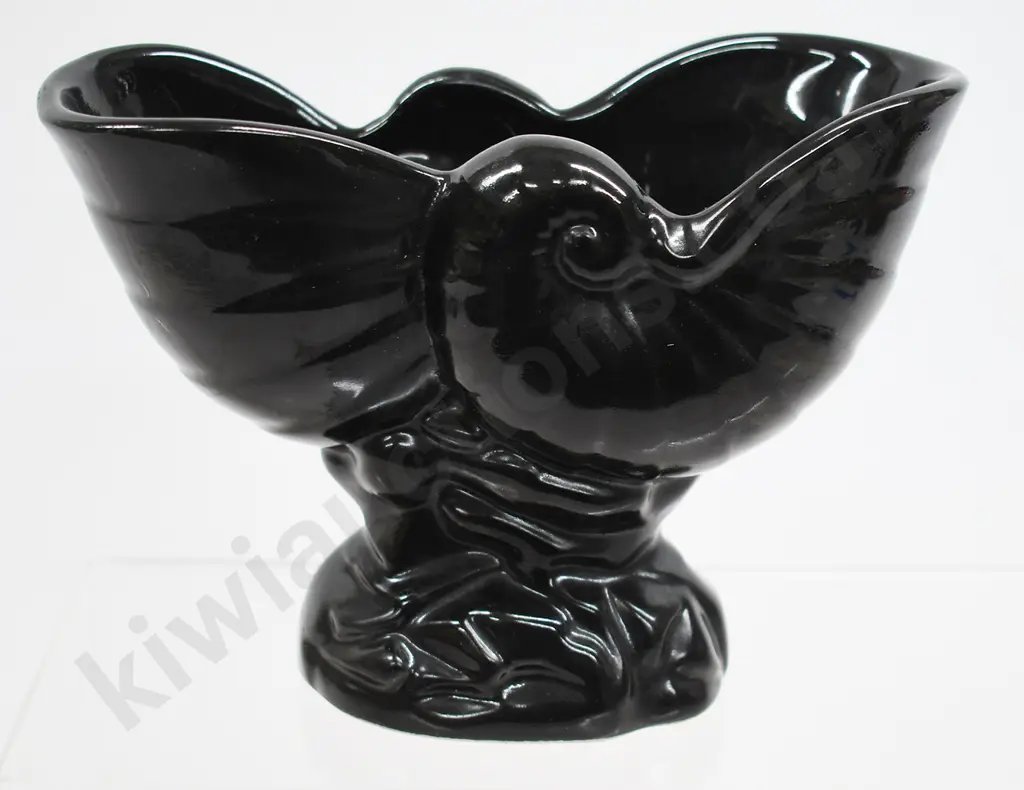 BLACK GLAZED NAUTILUS VASE Image 1++