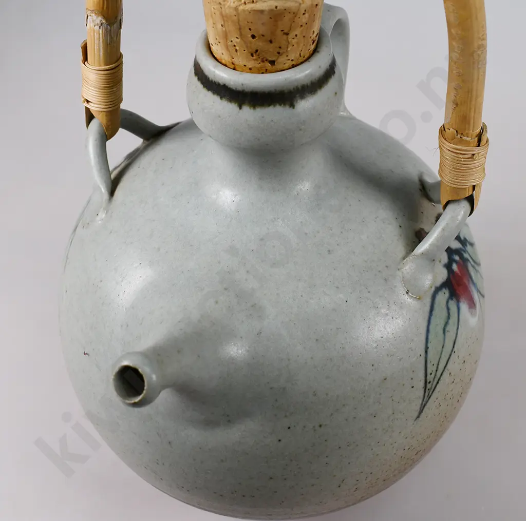 NEIL GRANT DUNEDIN, STUDIO POTTERY OIL POURER POT & VASE Image 1++