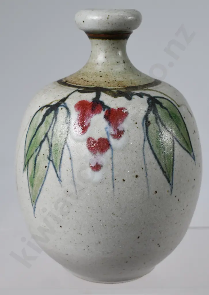 NEIL GRANT DUNEDIN, STUDIO POTTERY OIL POURER POT & VASE Image 1++