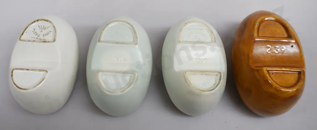 CROWN LYNN DUTCH CLOG VASES Image 1++