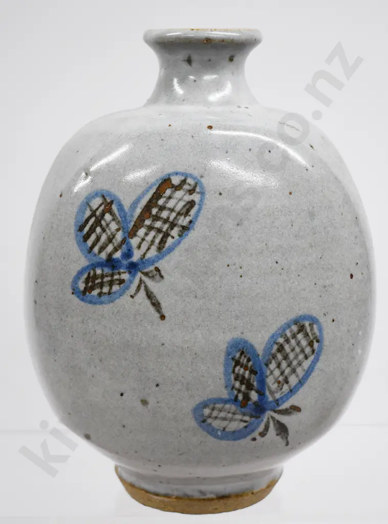 PAUL FISHER JAPANESE INSPIRED NZ POTTERY VASES Image 1++
