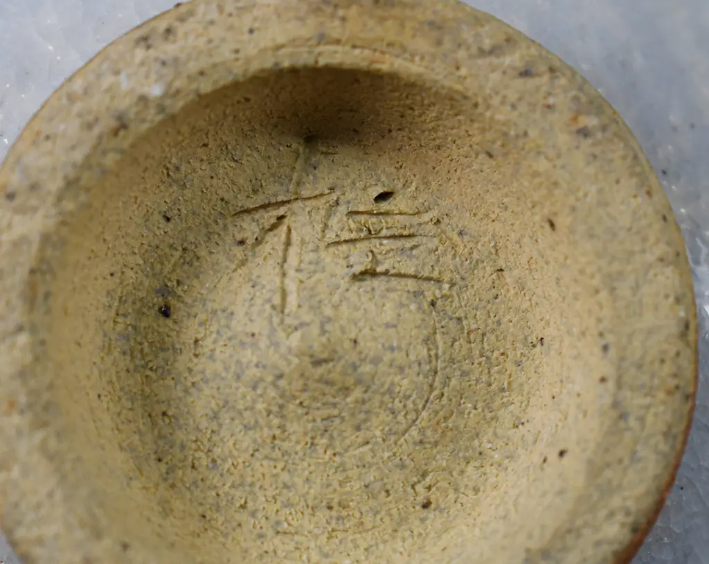 PAUL FISHER JAPANESE INSPIRED NZ POTTERY VASES Image 1++