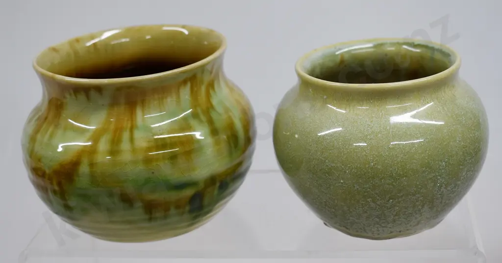 AMBRICO/CROWN LYNN VASES Image 1++