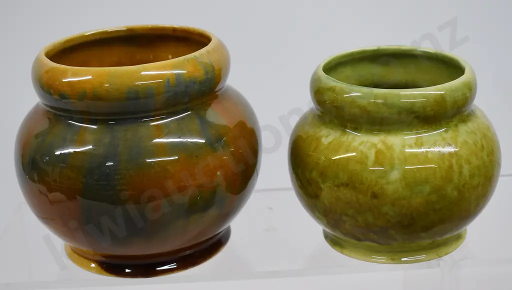 AMBRICO/CROWN LYNN VASES Image 1++