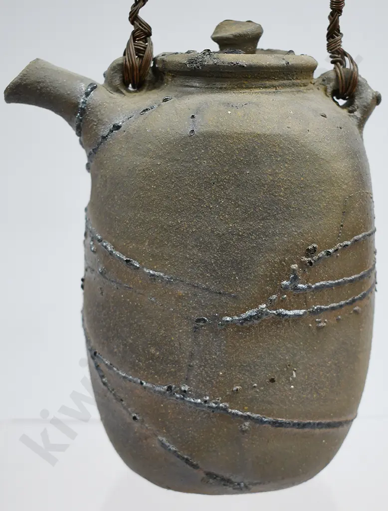 STUDIO POTTERY TEAPOTS Image 1++