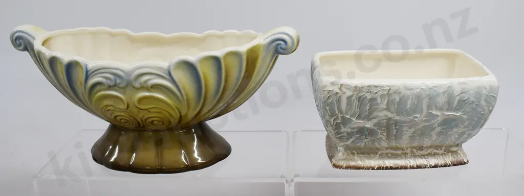 TITIAN STUDIO VASES Image 1++