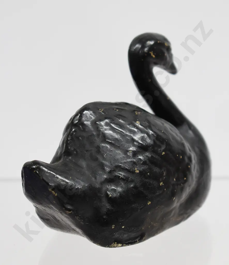 BENHAR POTTERIES BLACK SWAN Image 1++