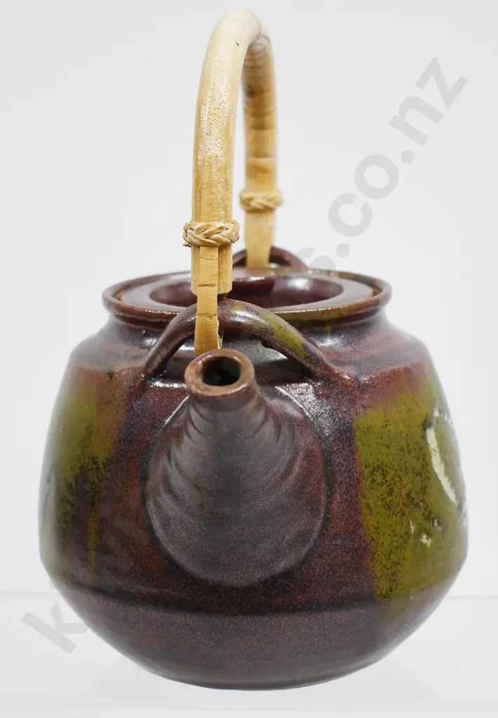 STUDIO POTTERY TEA POT Image 1++