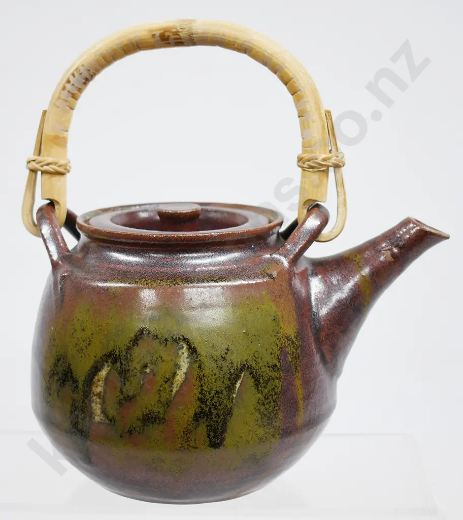 STUDIO POTTERY TEA POT Image 1++
