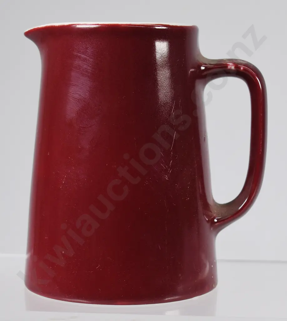 CROWN LYNN SHAPE 51, 715 JUGS Image 1++