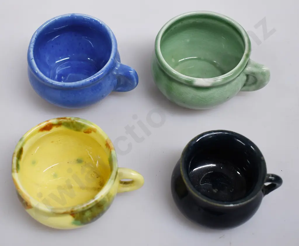 CROWN LYNN, LUKE ADAMS MINIATURE POTTIES Image 1++