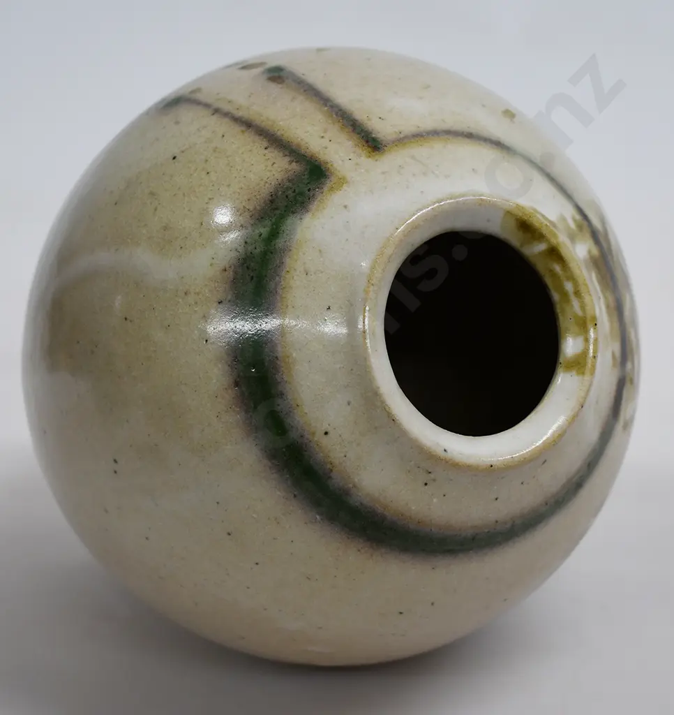 PAUL FISHER STUDIO POTTERY VASE Image 1++