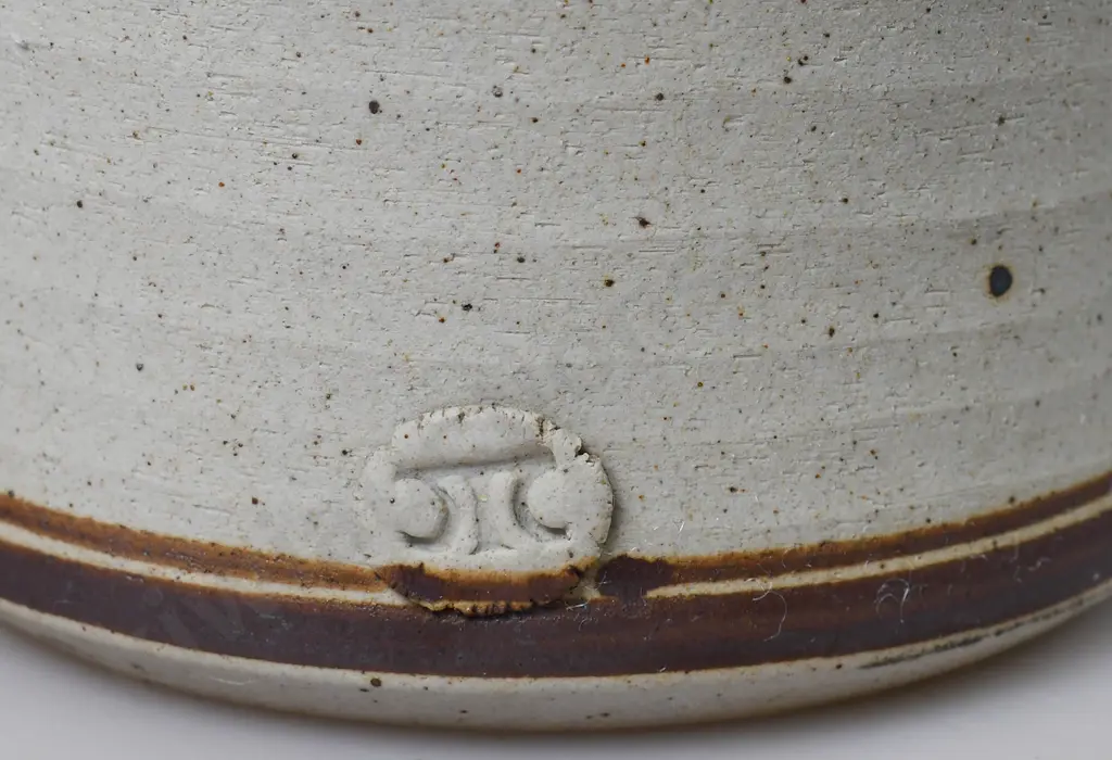 JOHN CRAWFORD VERY LARGE POTTERY VASE Image 1++