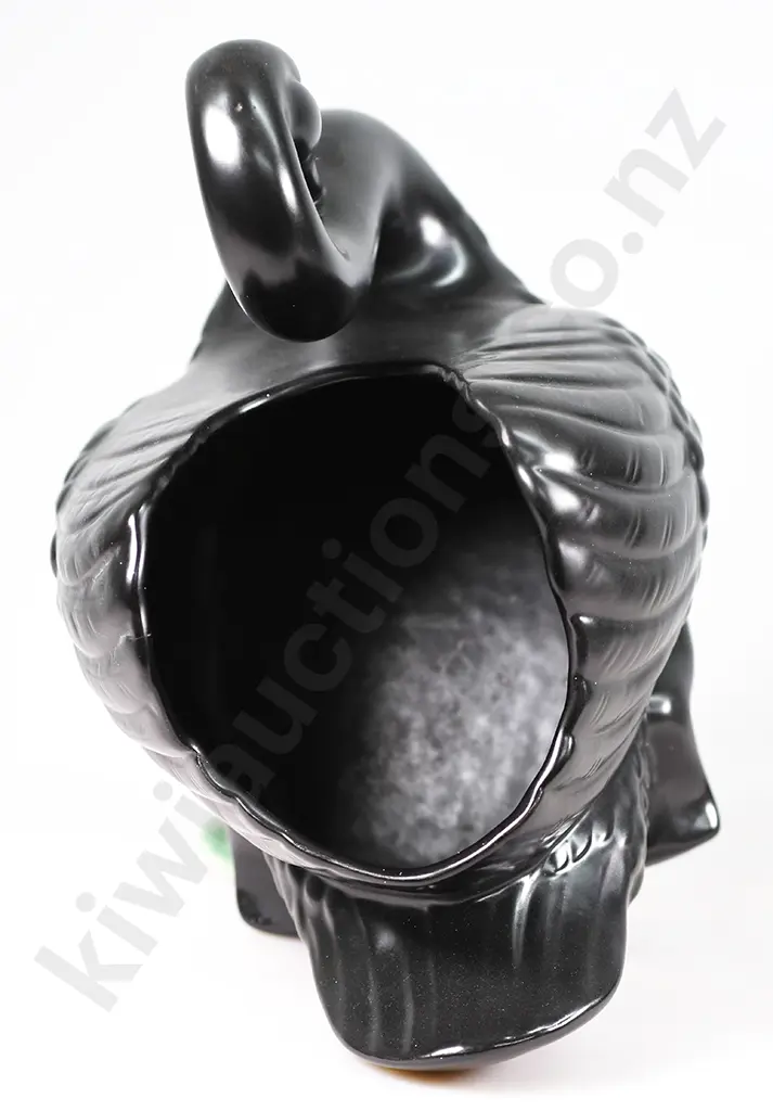 CROWN LYNN LARGE BLACK SWAN Image 1++