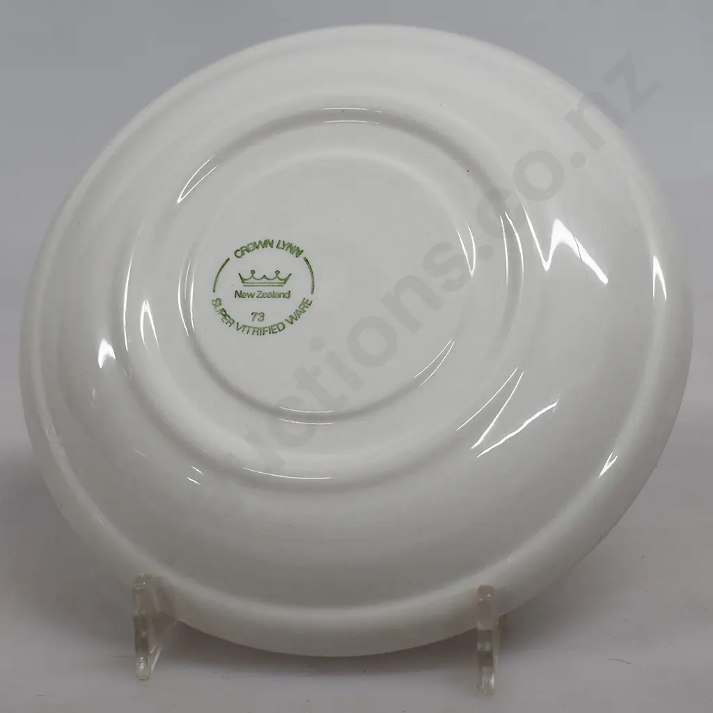 CROWN LYNN NEW ZEALAND RAILWAY SAUCER Image 1++