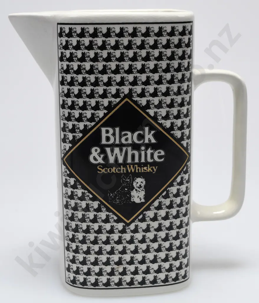 BLACK & WHITE WHISKY WATER JUG Image 1++