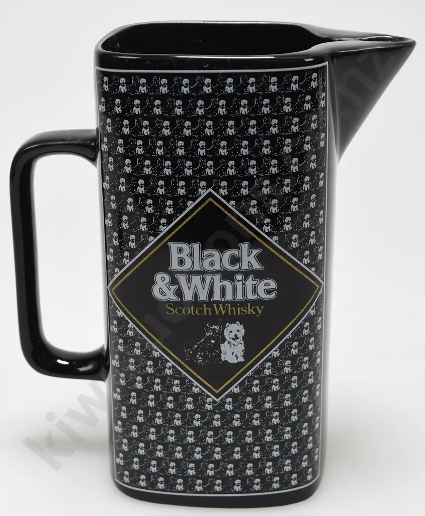 BLACK & WHITE WHISKY WATER JUG Image 1++