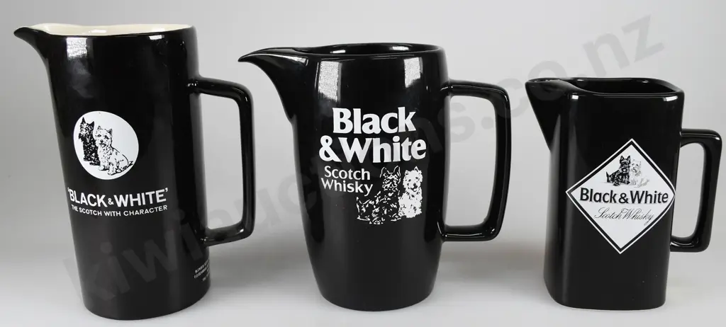 BLACK & WHITE WHISKY WATER JUGS Image 1++