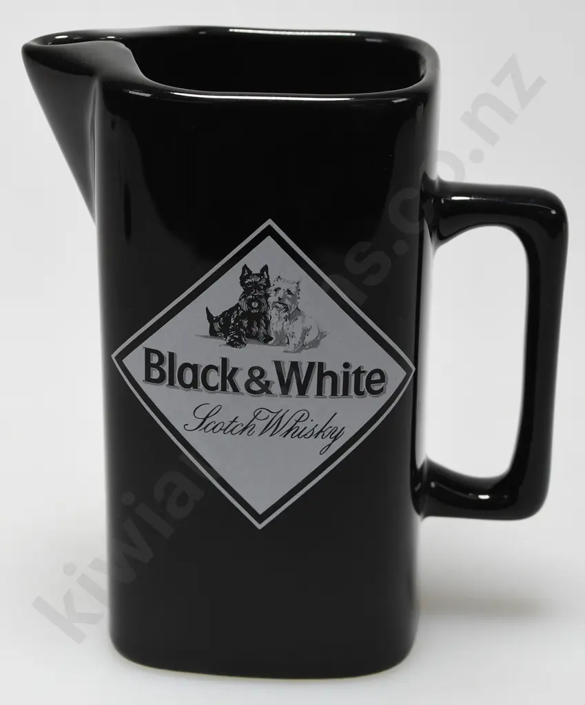 BLACK & WHITE WHISKY WATER JUGS Image 1++